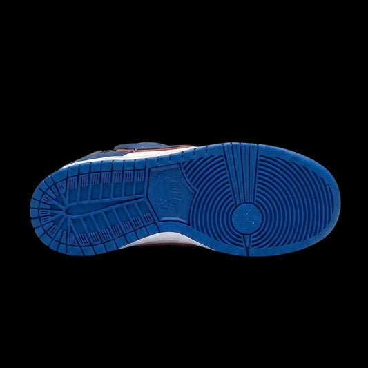 Nike dunk sb “emb”